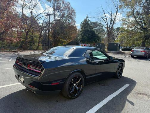 2015 Dodge Challenger SXT Plus