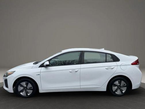 2019 Hyundai IONIQ Hybrid Blue