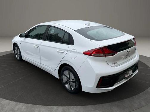 2019 Hyundai IONIQ Hybrid Blue