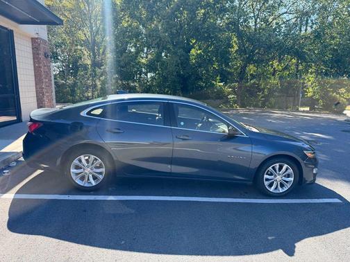 2021 Chevrolet Malibu FWD LT