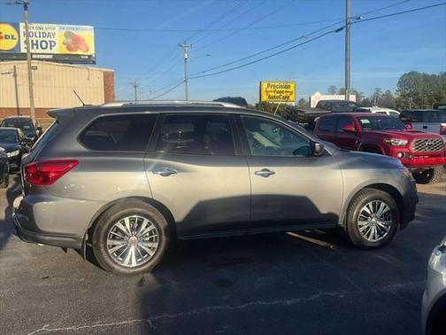 2018 Nissan Pathfinder SL