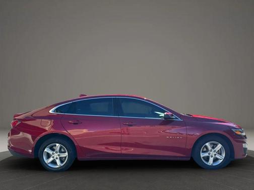 2022 Chevrolet Malibu FWD LT