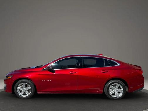 2022 Chevrolet Malibu FWD LT