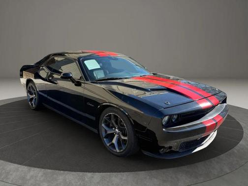 2017 Dodge Challenger SXT