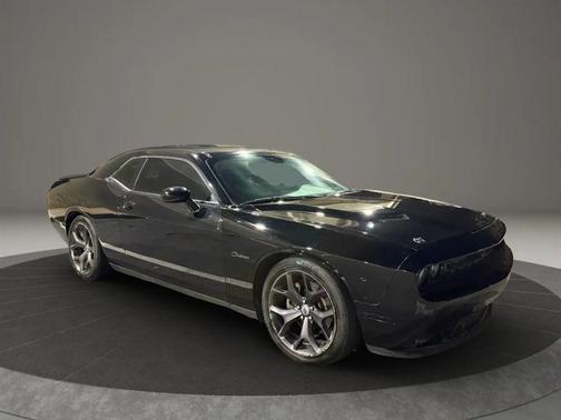 2017 Dodge Challenger SXT