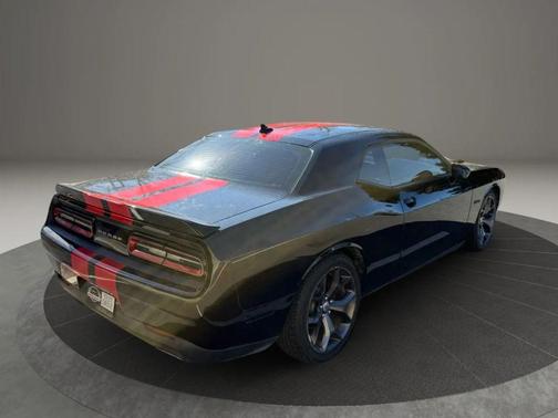 2017 Dodge Challenger SXT