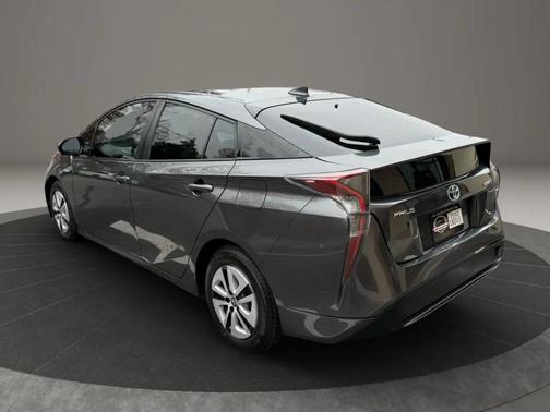 2016 Toyota Prius Four