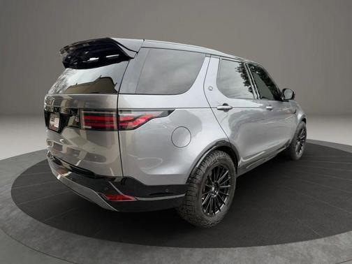2021 Land Rover Discovery P300 S R-Dynamic