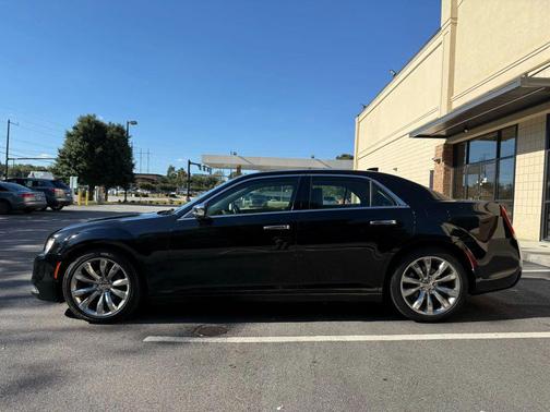 2016 Chrysler 300C Base