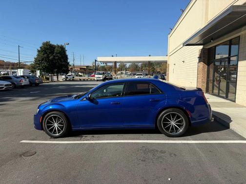 2019 Chrysler 300 S