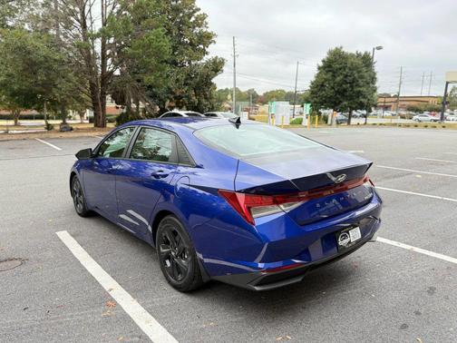 2022 Hyundai ELANTRA HEV Blue