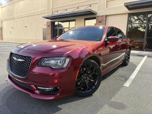 2020 Chrysler 300 S