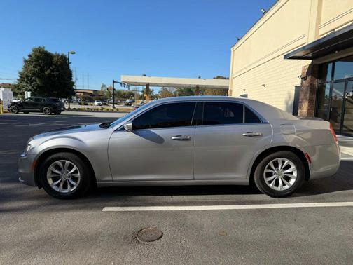 2015 Chrysler 300 Limited