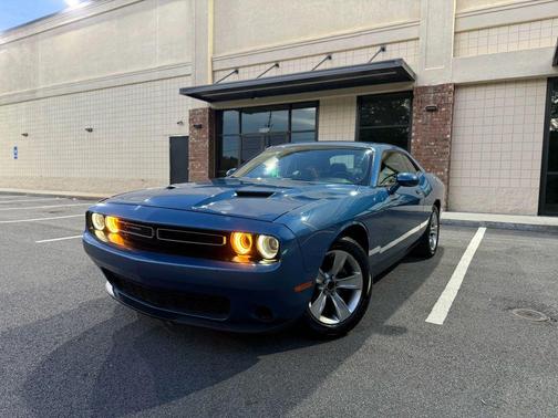 2020 Dodge Challenger SXT