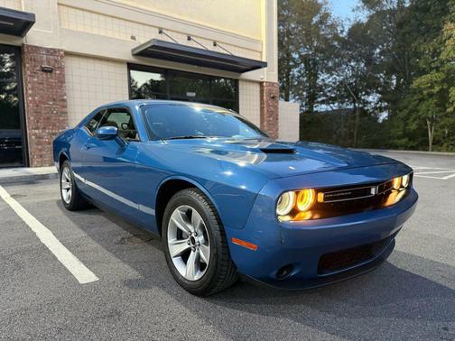 2020 Dodge Challenger SXT