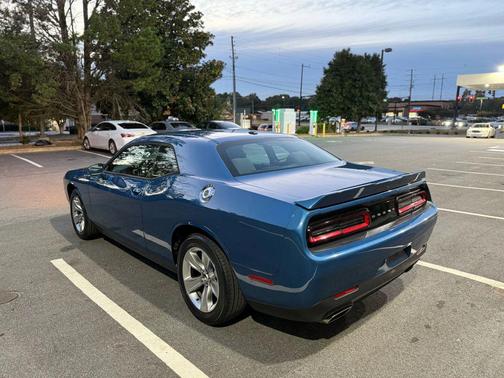 2020 Dodge Challenger SXT