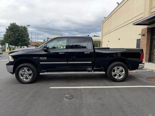 2015 RAM 1500 SLT