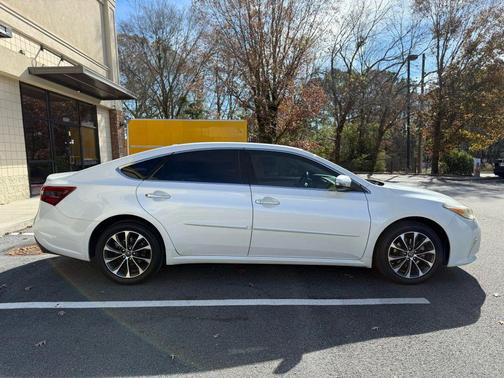 2016 Toyota Avalon Limited