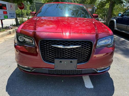 2019 Chrysler 300 S