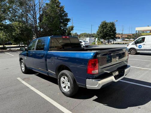2019 RAM 1500 SLT