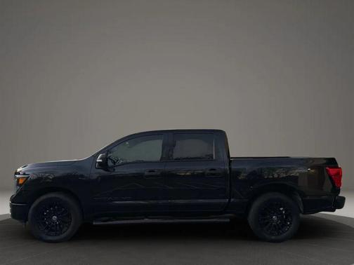 2018 Nissan Titan SV