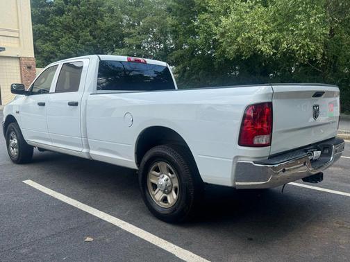 2018 RAM 2500 Tradesman Crew Cab 4x2 8' Box