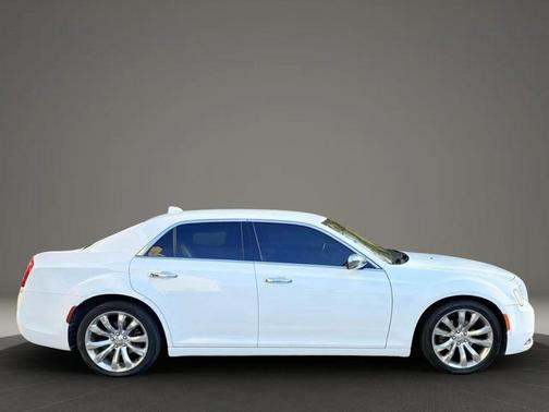 2018 Chrysler 300 Limited