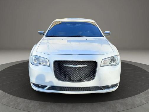 2018 Chrysler 300 Limited