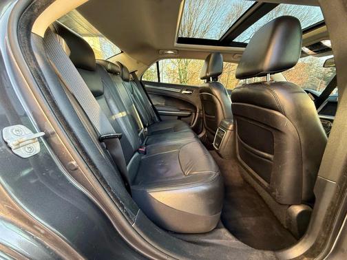 2018 Chrysler 300 Touring