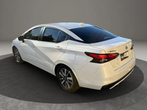 2020 Nissan Versa 1.6 SV