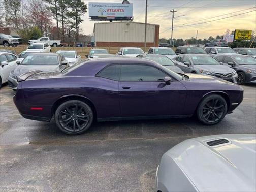2021 Dodge Challenger SXT
