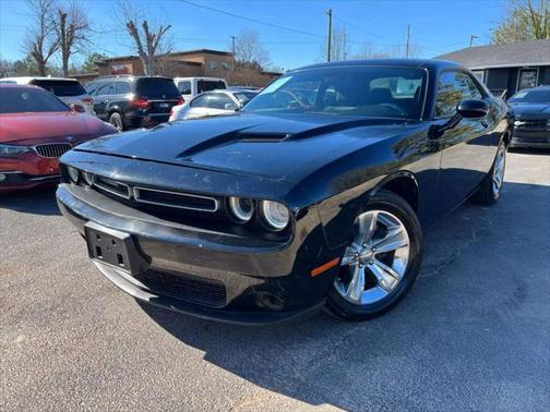 2016 Dodge Challenger SXT