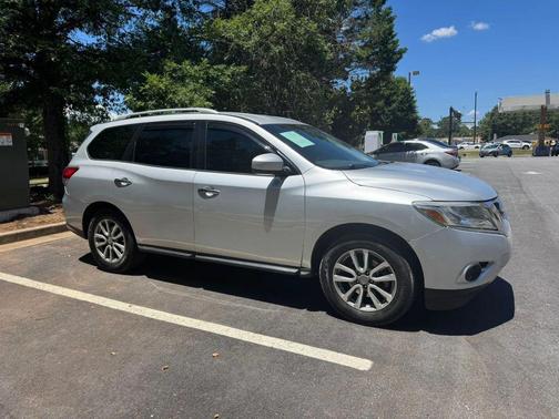 2016 Nissan Pathfinder S