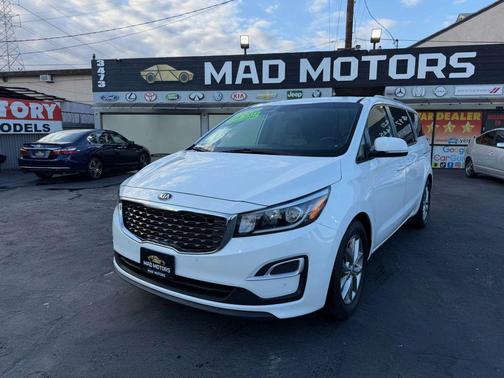 Snow White Pearl 2019 Kia Sedona EX