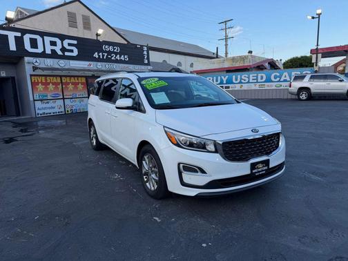 Snow White Pearl 2019 Kia Sedona EX