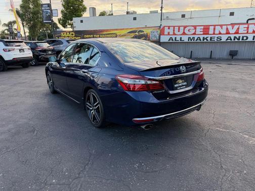 Obsidian Blue Pearl 2017 Honda Accord Sport