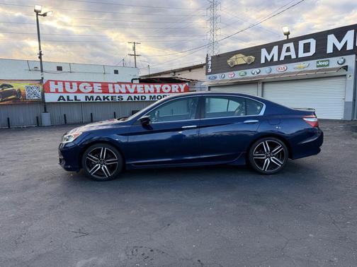 Obsidian Blue Pearl 2017 Honda Accord Sport
