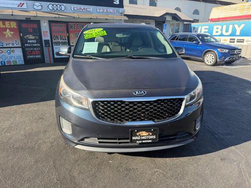 Blue 2017 Kia Sedona LX