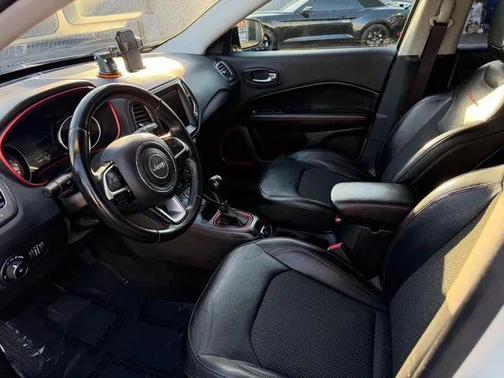 White Clearcoat 2019 Jeep Compass Trailhawk