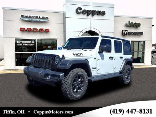Bright White Clear Coat 2023 Jeep Wrangler Willys