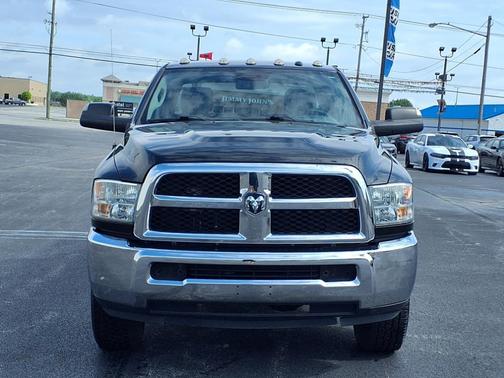 2018 RAM 2500 Tradesman Crew Cab 4x4 6'4' Box