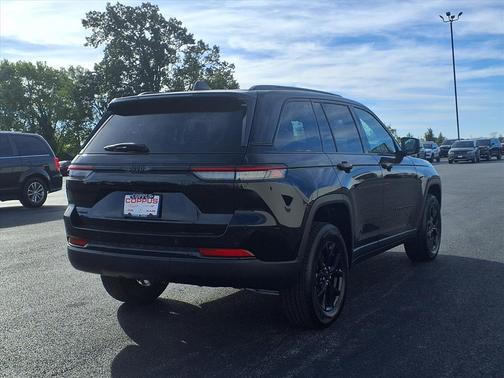 2025 Jeep Grand Cherokee Altitude