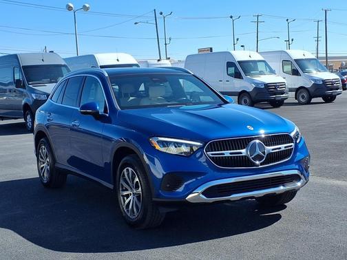 2025 Mercedes-Benz GLC 300 4MATIC