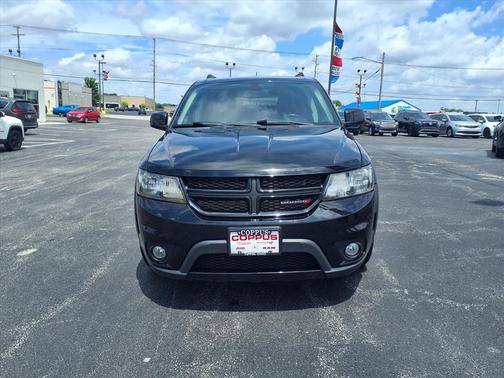 Pitch Black Clear Coat 2019 Dodge Journey SE