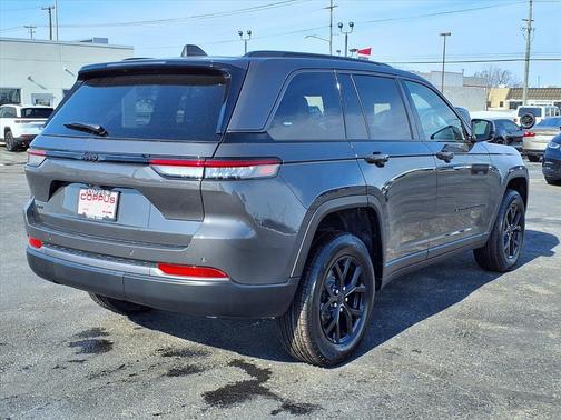 2026 Jeep Grand Cherokee Altitude