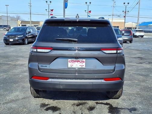 2026 Jeep Grand Cherokee Altitude