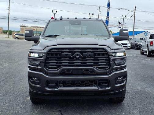 2025 RAM 2500 Big Horn Crew Cab 4x2 6'4' Box