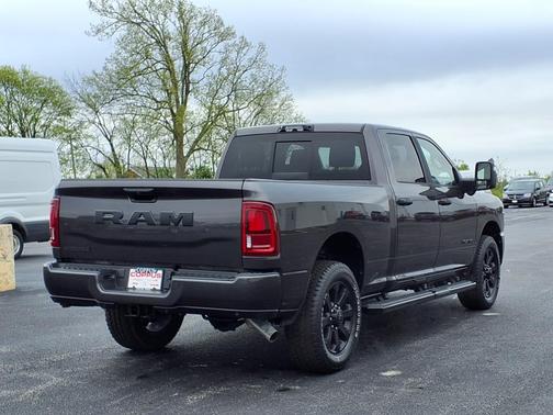 2025 RAM 2500 Big Horn Crew Cab 4x2 6'4' Box