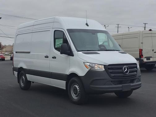 2025 Mercedes-Benz Sprinter 2500 Standard Roof
