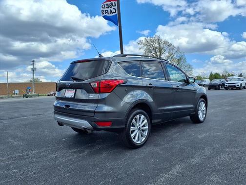 Magnetic J7 2019 Ford Escape SEL